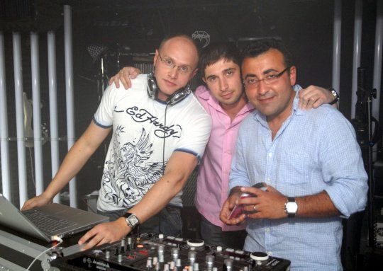 DJ Versace at Tatiana 21