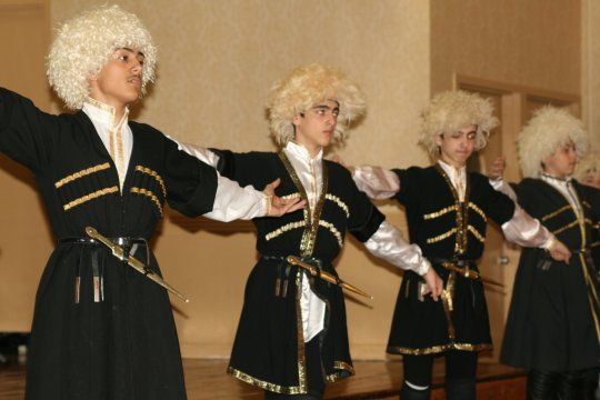 tants ansambl Kavkaz