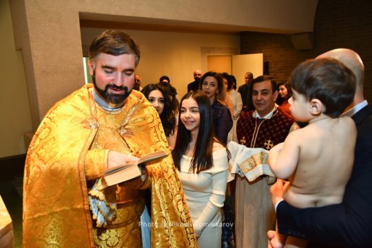 ARMENIA0208-vi