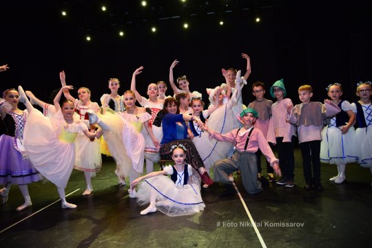BALLET0009-vi