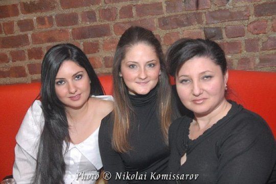 INNA462-vi