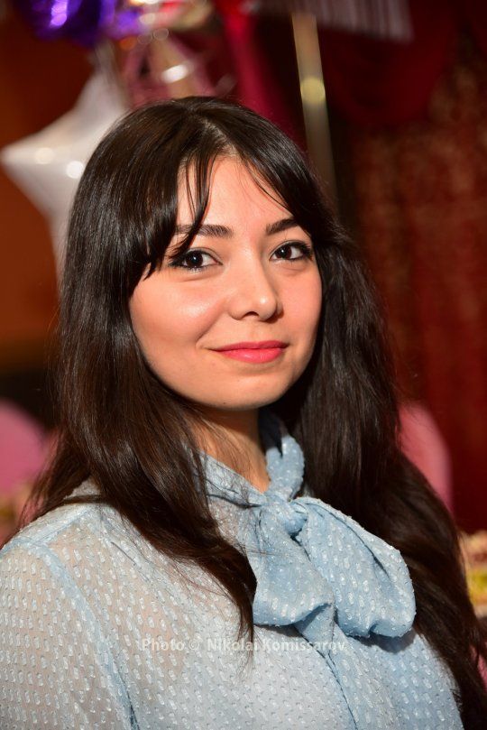 LEYLA0054-vi