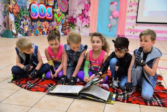 MOTHER0009-vi