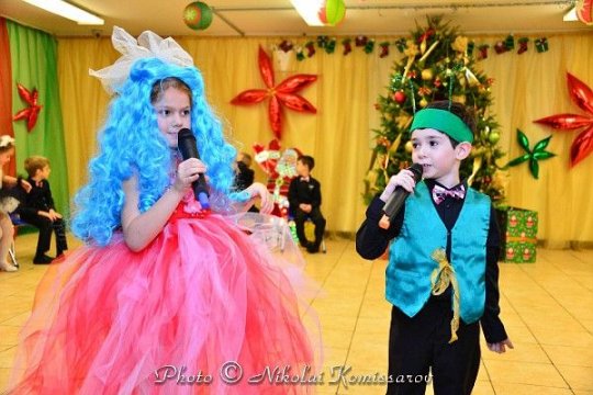 NYEAR0409-vi