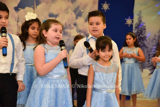 XMAS0403-vi