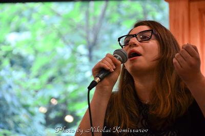ANNA0286-vi